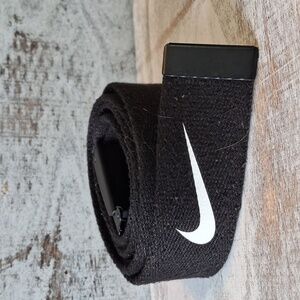 Nike Black and White Adjustable Belt